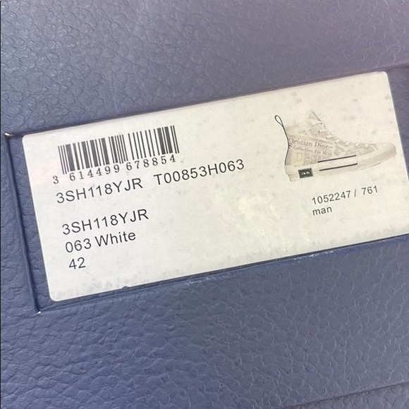 Christian Dior size 8 with its box and everything - Picture 6 of 6